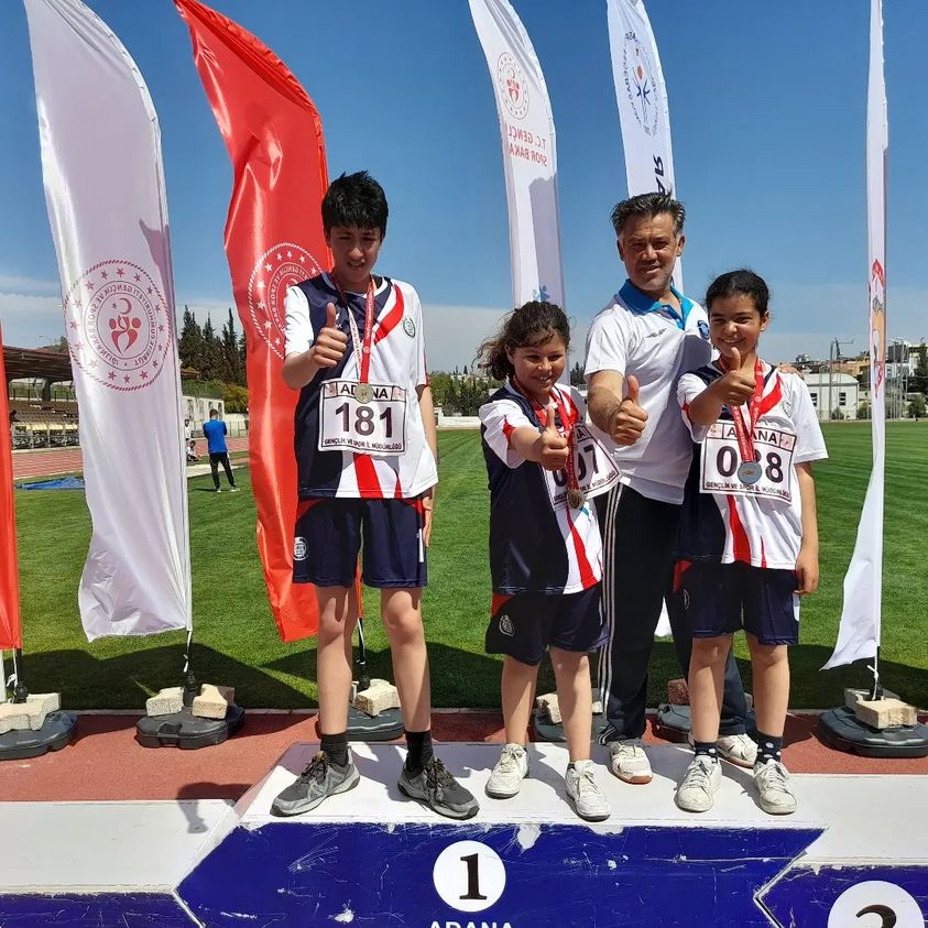 Özel Sporcularımız Zirvede